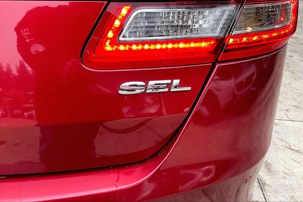 2015 Ford Taurus SEL
