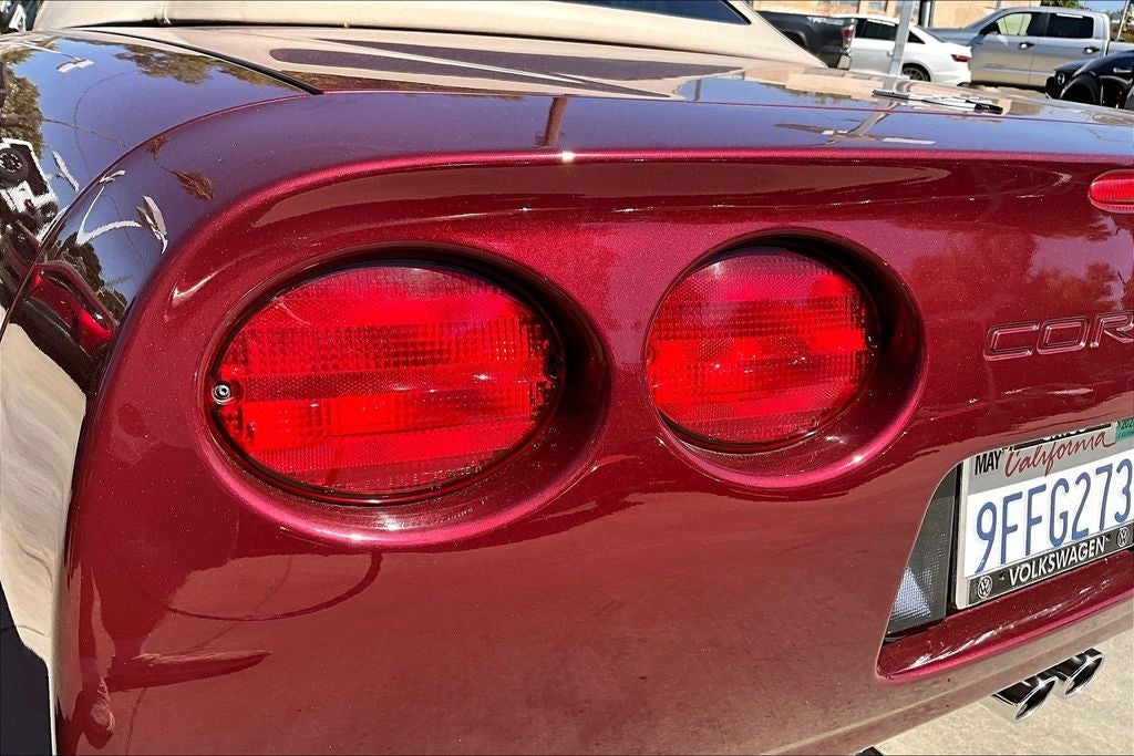 2003 Chevrolet Corvette Base