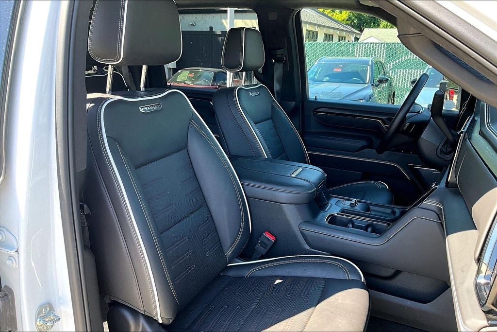 2025 GMC Sierra 2500HD AT4X