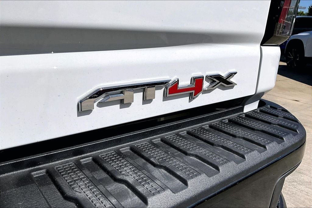 2025 GMC Sierra 2500HD AT4X
