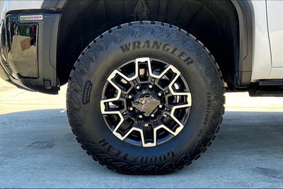 2025 GMC Sierra 2500HD AT4X