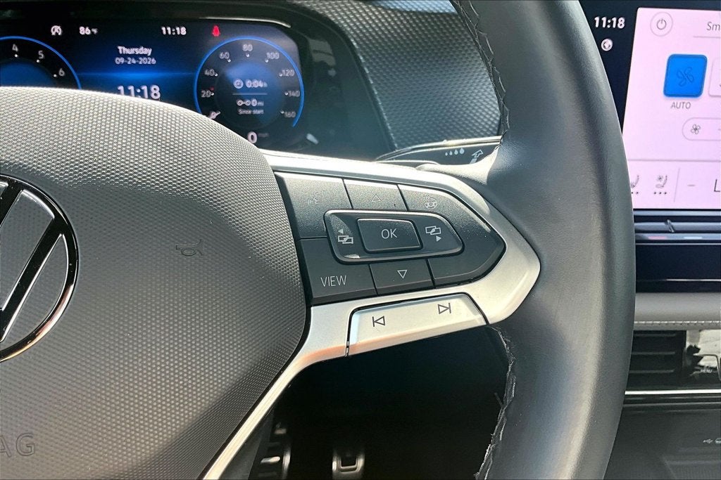 2024 Volkswagen Atlas Cross Sport 2.0T SEL R-Line