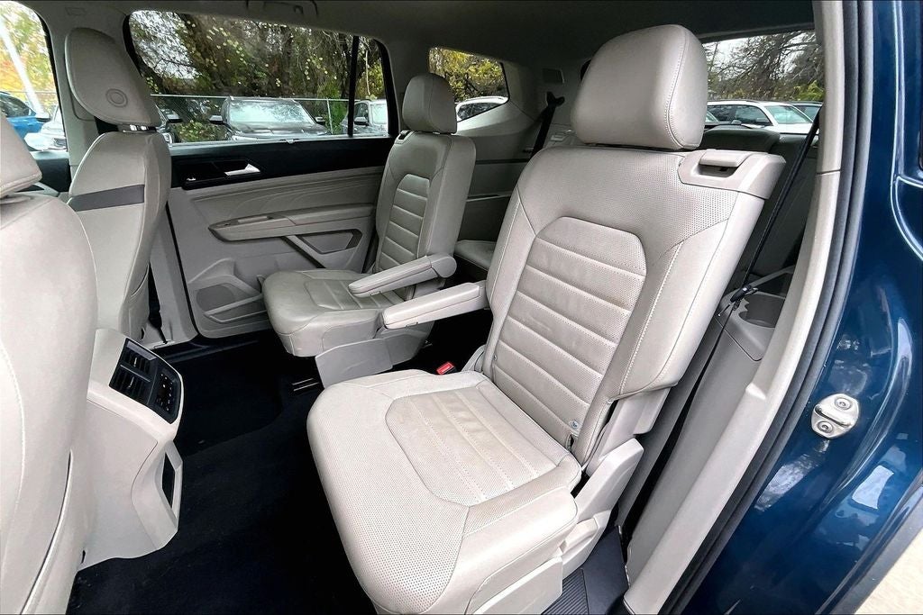 2022 Volkswagen Atlas 3.6L V6 SEL Premium R-Line