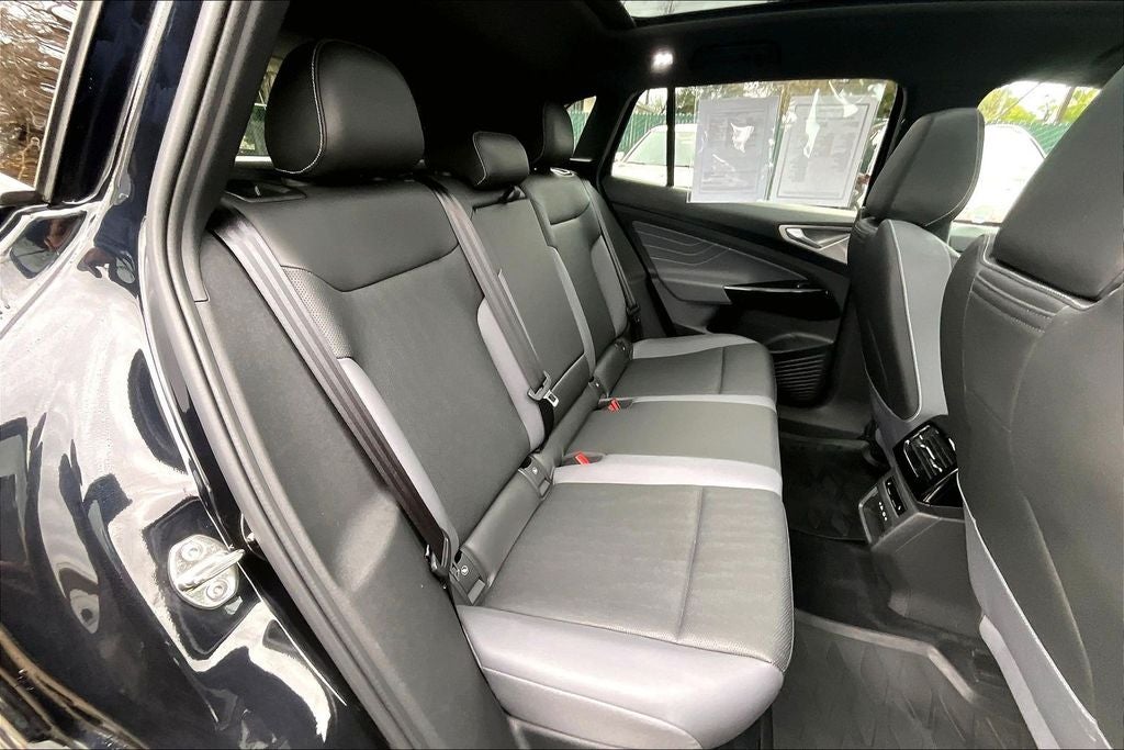 2023 Volkswagen ID.4 Pro S Plus