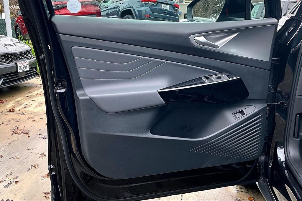 2023 Volkswagen ID.4 Pro S Plus