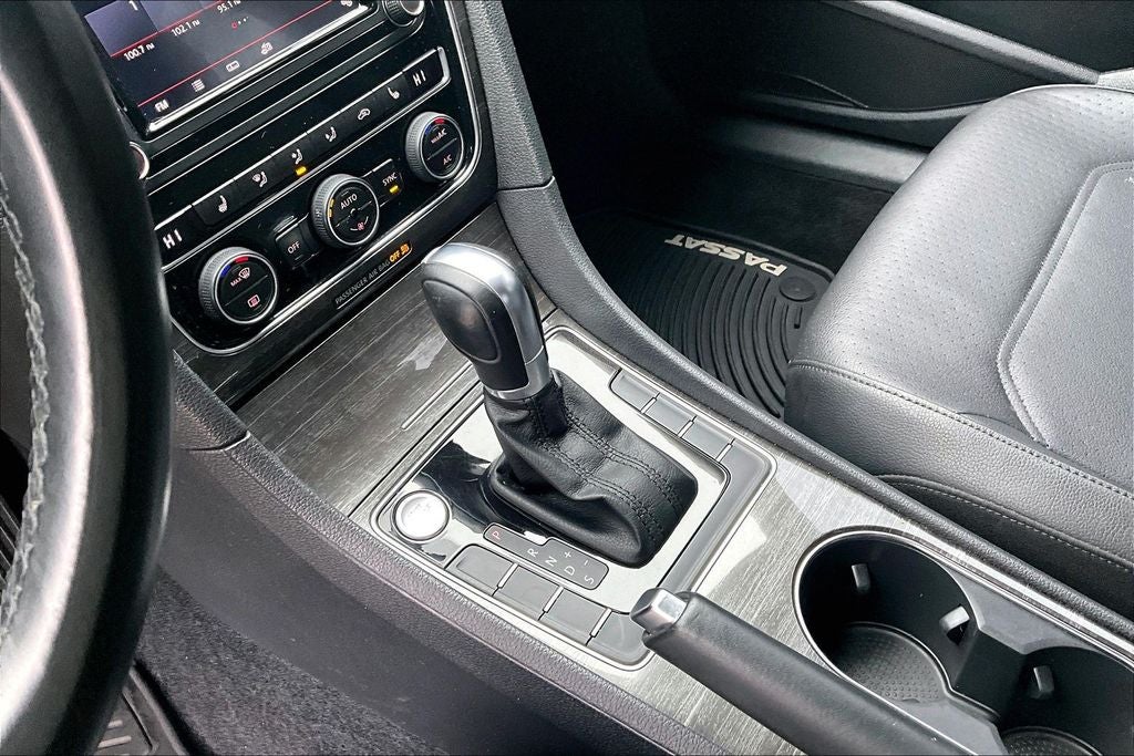 2018 Volkswagen Passat 2.0T SE