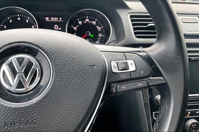 2018 Volkswagen Passat 2.0T SE