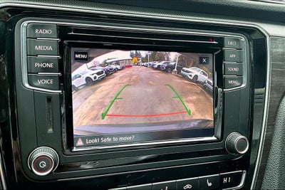 2018 Volkswagen Passat 2.0T SE