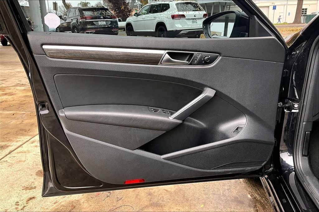 2018 Volkswagen Passat 2.0T SE