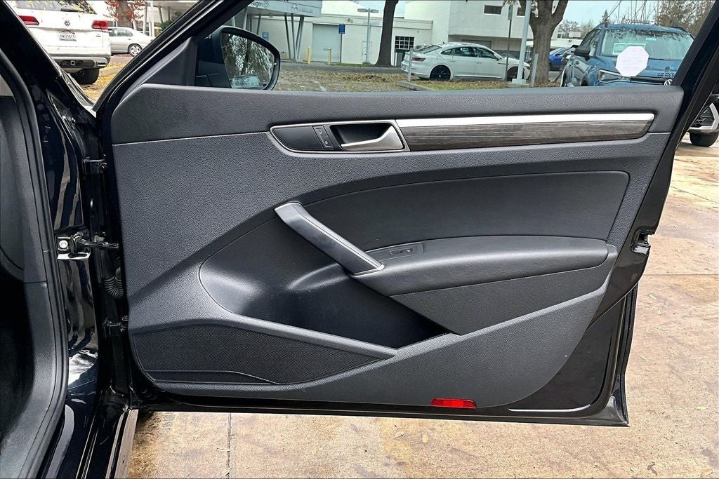 2018 Volkswagen Passat 2.0T SE