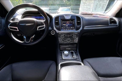 2019 Chrysler 300 Touring