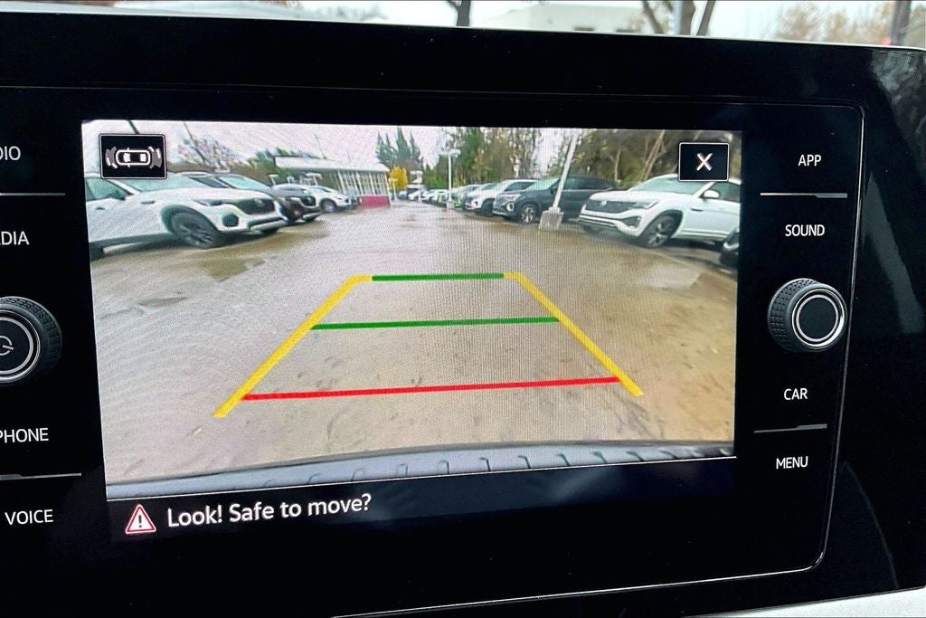 2025 Volkswagen Taos 1.5T SE