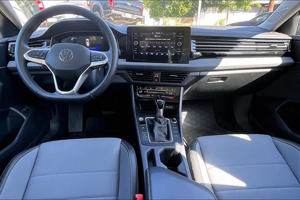 2025 Volkswagen Jetta 1.5T SE