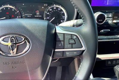 2023 Toyota Highlander XSE