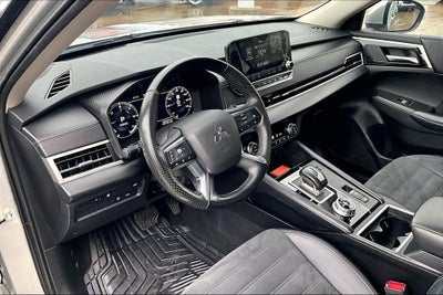 2024 Mitsubishi Outlander PHEV SE