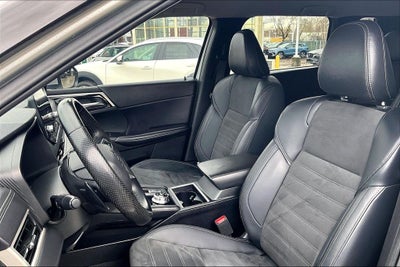 2024 Mitsubishi Outlander PHEV SE