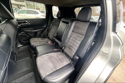 2024 Mitsubishi Outlander PHEV SE