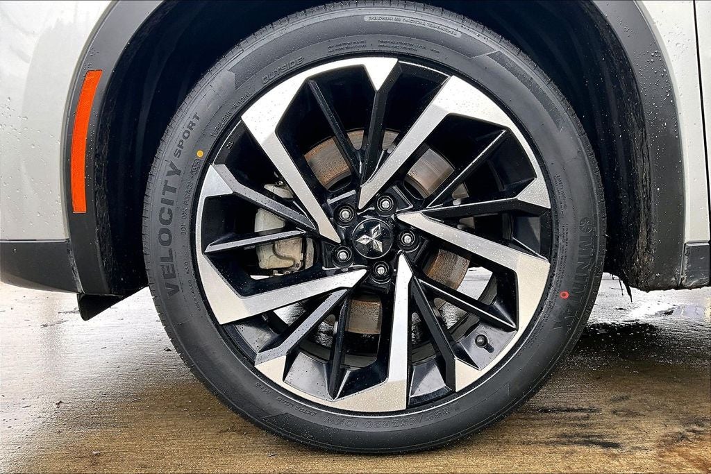 2024 Mitsubishi Outlander PHEV SE