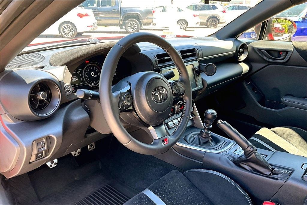 2025 Toyota GR86 Premium