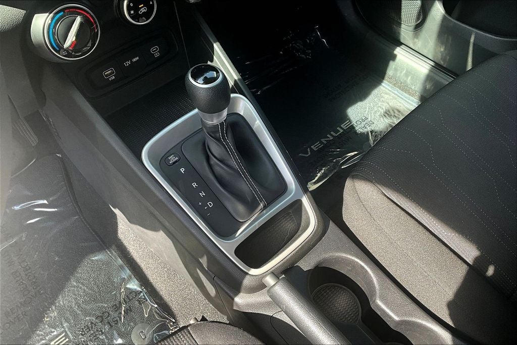 2024 Hyundai Venue SE