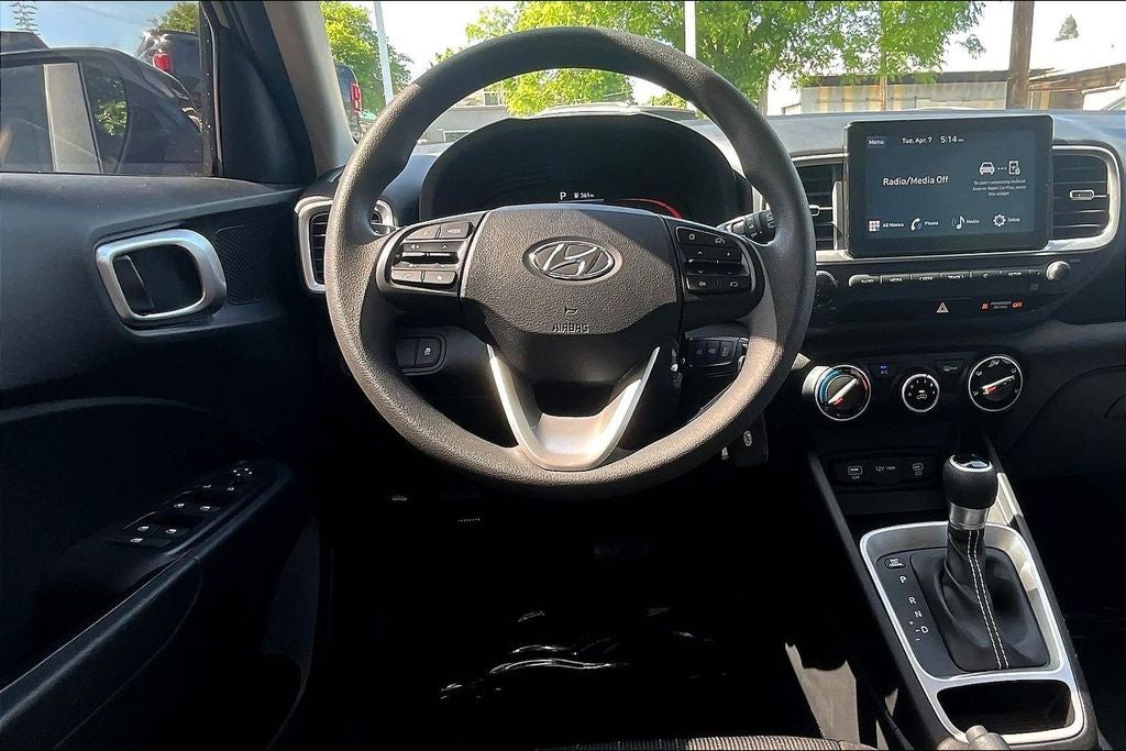 2024 Hyundai Venue SE