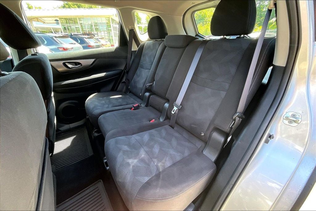 2015 Nissan Rogue S
