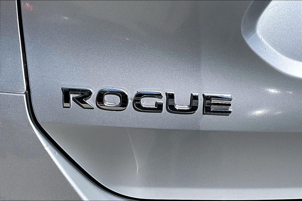2015 Nissan Rogue S
