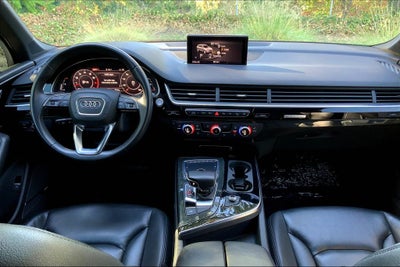 2019 Audi Q7 55 Premium Plus quattro