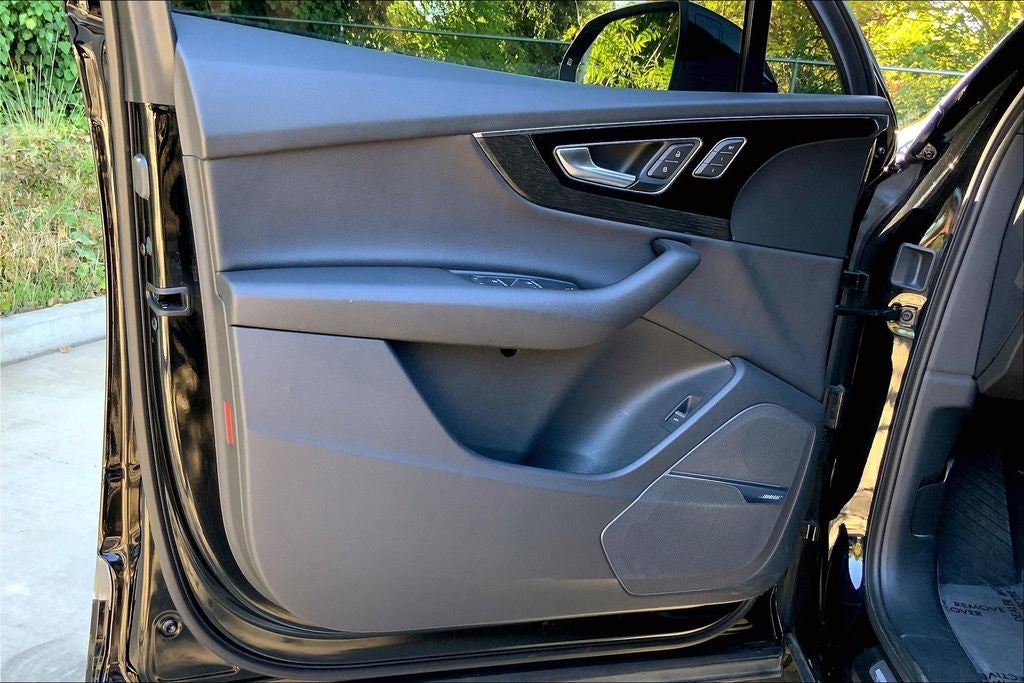 2019 Audi Q7 55 Premium Plus quattro