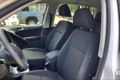 2017 Volkswagen Tiguan Limited 2.0T 4Motion
