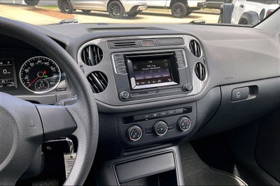 2017 Volkswagen Tiguan Limited 2.0T 4Motion