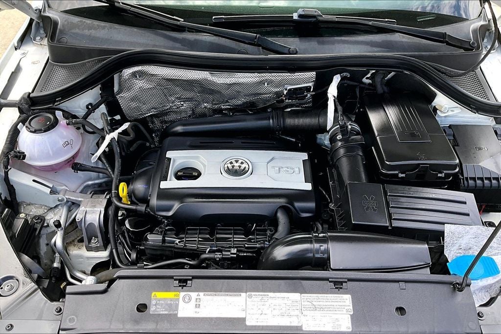 2017 Volkswagen Tiguan Limited 2.0T 4Motion