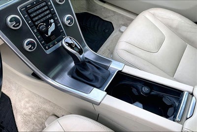 2016 Volvo XC60 T5 Drive-E Premier